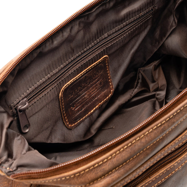 Leather Toiletry Bag Napier - Sandel - Greenwood Leather